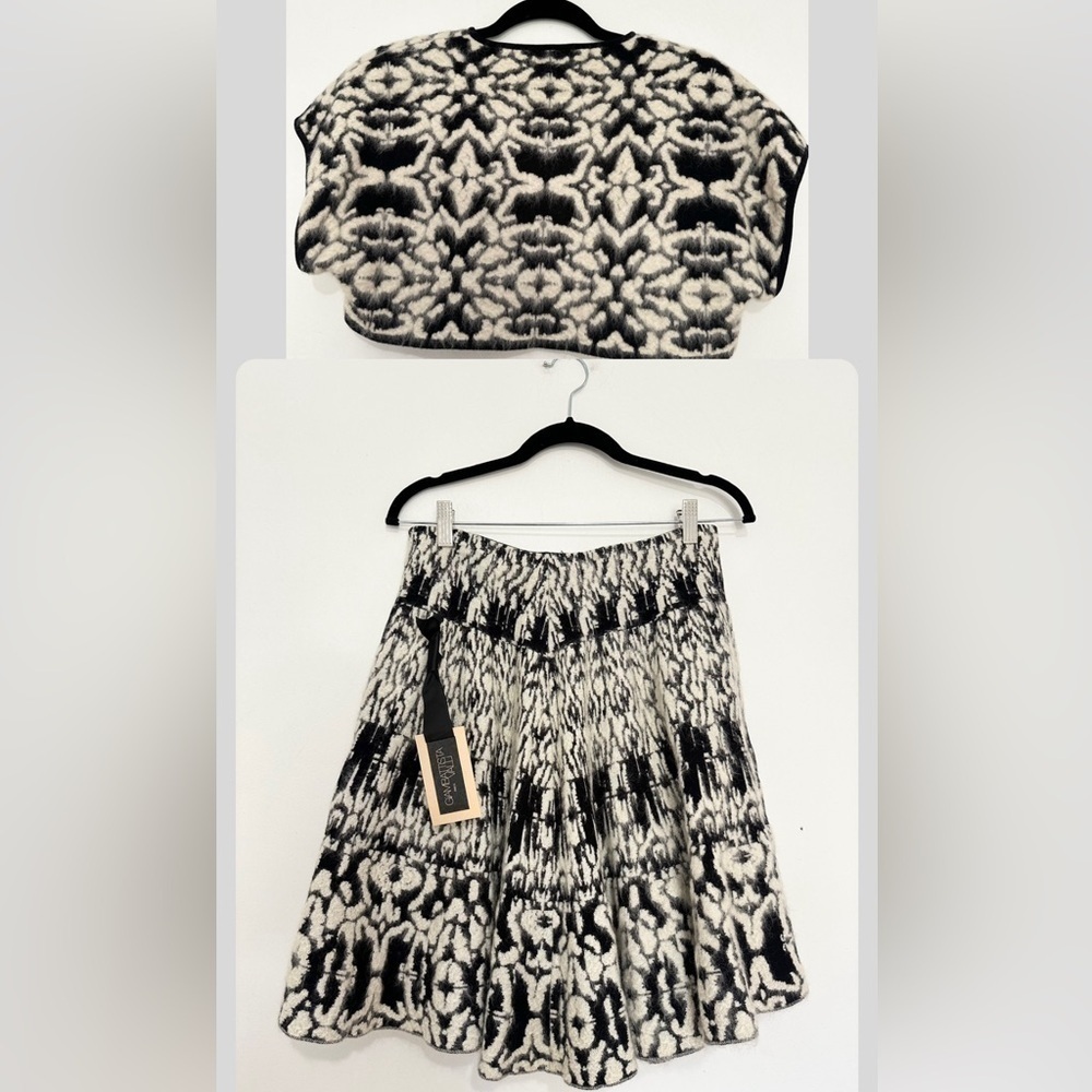 Giambattista valli blouse and skirt set size XS top M skirt wool mohair luxury